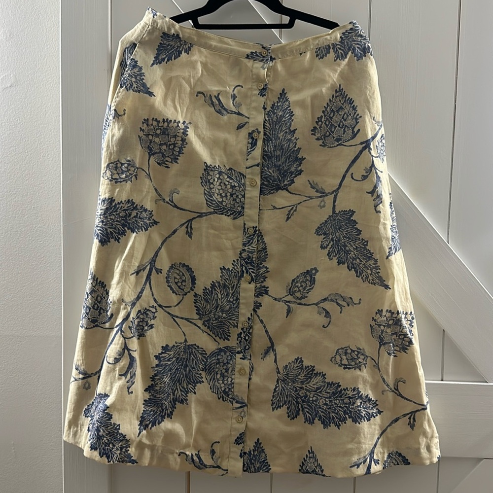 Lauren Ralph Lauren Beige Midi Skirt with Blue Floral Print